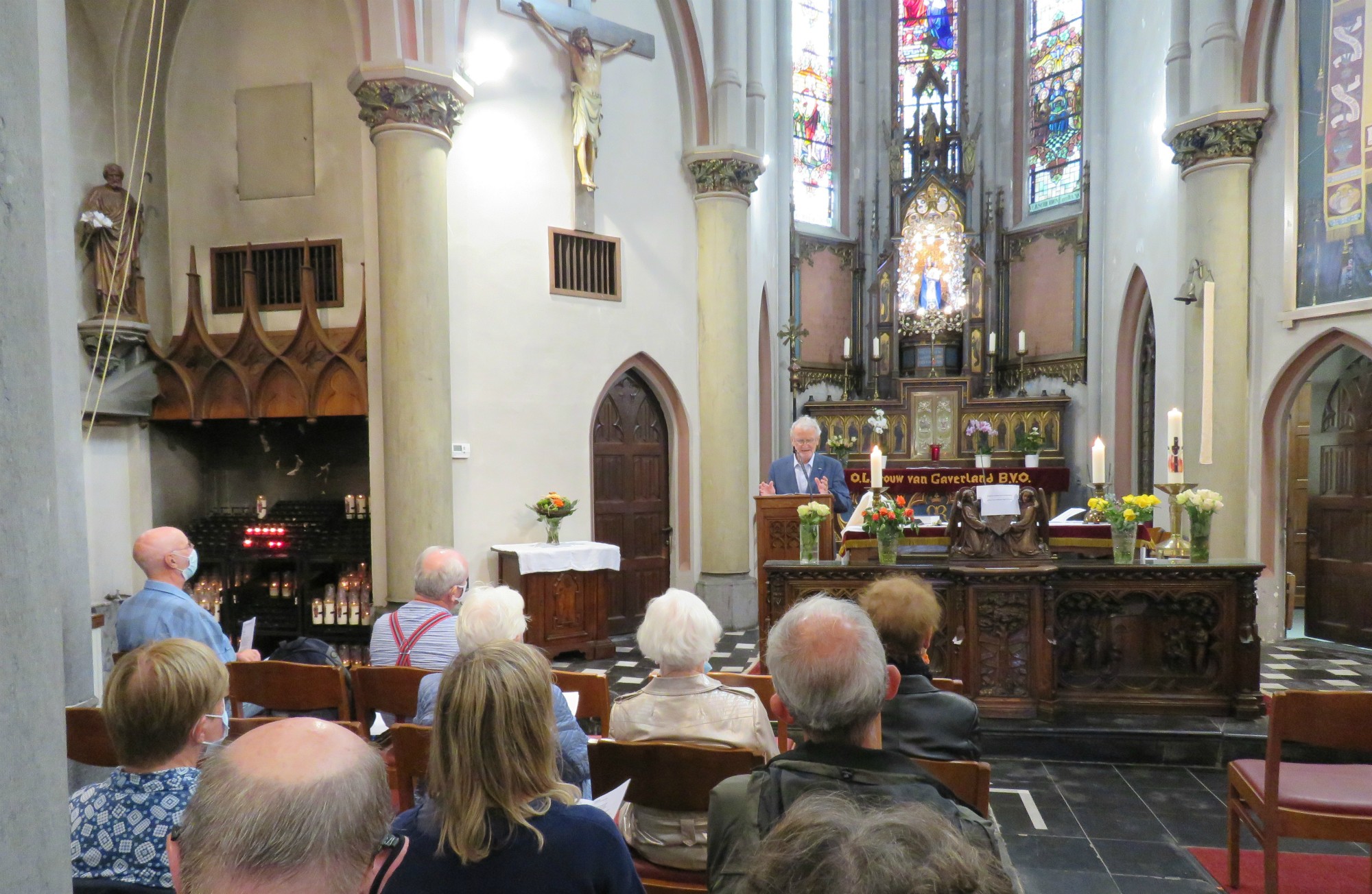 Bedevaart naar Gaverland - Gebedsviering in het kapelletje, voorgegaan door Marc Tassier